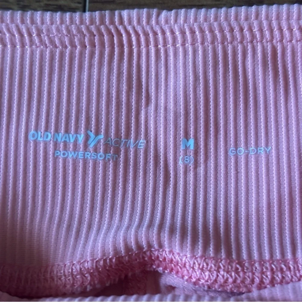 Old Navy Active Powersoft go-dry coral leggings in size M